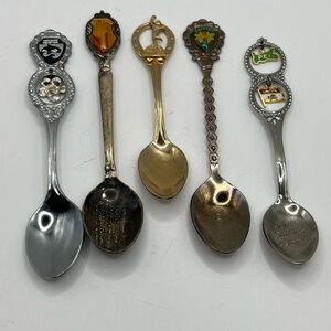 Assorted Canadian Collectible Souvenir Spoons Set